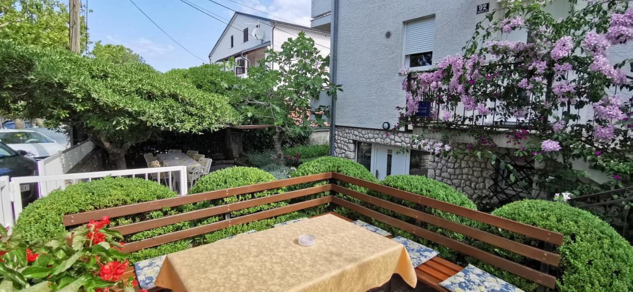 Apartman Perunika Selce Exterior photo